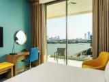 Aloft Double room with balcony and with partial sea view