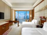 Standard Club room with river view