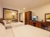 Deluxe Triple room with balcony