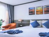 Deluxe room with partial sea view