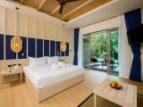 Aqua Deluxe Pool Access Twin room