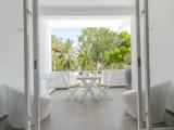 Deluxe room with balcony and with ocean view