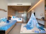 Standard Triple Family room with sea view