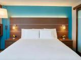 Standard Double room with partial ocean view