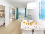 Apartment with sea view