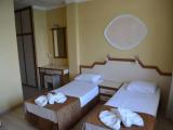 Standard Twin room with balcony