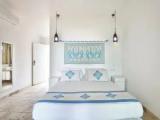 2 Bedrooms Standard Family room with balcony