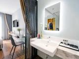 Deluxe Double room with city view