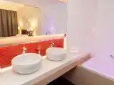 Luxury Suite