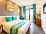 Deluxe room with pool view