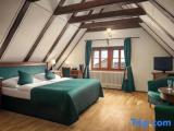 Deluxe Double room with city view