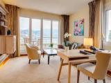 Suite with balcony and with lake view
