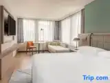 Club Double room with lake view