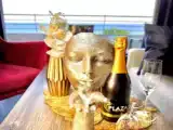 Comfort room with sea view