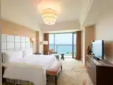 Standard room with lake view
