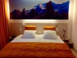 Suite with lake view