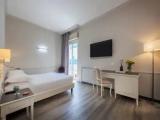 Deluxe Double room with balcony and with partial sea view