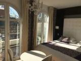 Suite with balcony