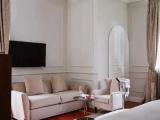 Deluxe Double room with balcony and with park view