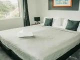 3 Bedrooms Apartment