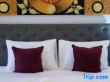 Premium Triple room