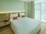 Comfort Suite with balcony and with lateral sea view