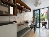2 Bedrooms Standard Family room with balcony