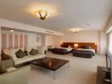 Suite with mountain view