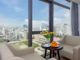 Deluxe Triple room with city view