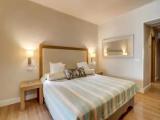 Double room with side sea view
