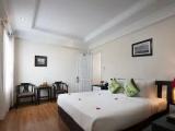 Deluxe Double room with city view