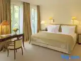 Deluxe room with park view