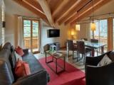 Deluxe Suite with partial view