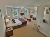 Privilege room