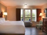 Standard Quadruple room with land view