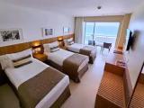 Deluxe Triple room with balcony and with sea view