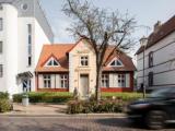 Twin Family Villa with garden view