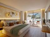 Double room with pool view