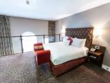 Double Duplex Suite with Living Room