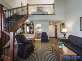 Deluxe Attic Suite