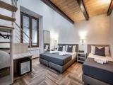 Deluxe Single Suite