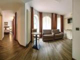Suite with lake view