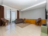 3 Bedrooms Apartment