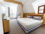 2 Bedrooms Apartment with land view
