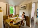 3 Bedrooms Bungalow