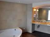 Sextuple Family Suite