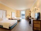 Twin room with sea view