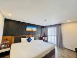Deluxe Double room with city view