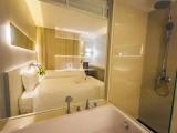 Deluxe Suite with mountain view