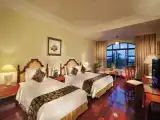 Premium Triple room with city view